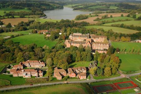 THE UK BEATS GLOBAL IB AVERAGES WITH 2023 RESULTS